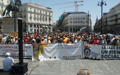 EL SECTOR DE LA CAZA SE CONCENTRA EN MADRID, CONTRA EL ACOSO DE LAS REDES SOCIALES